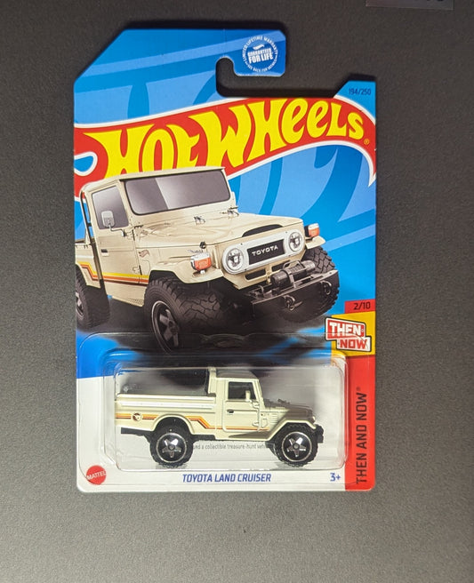 Toyota Land Cruiser Treasure Hunt Hot Wheels